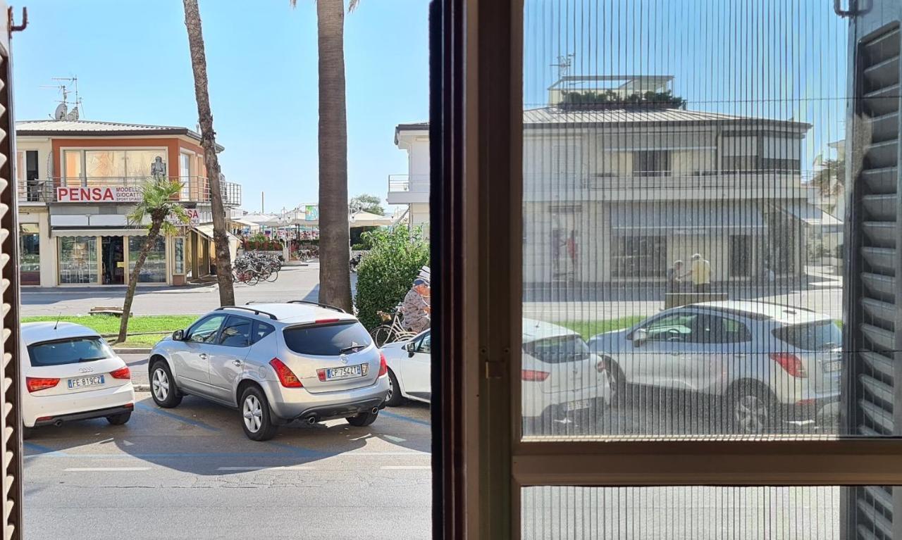 Suite Carducci Viareggio Esterno foto