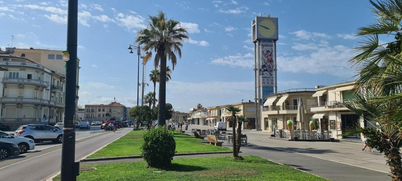 Suite Carducci Viareggio Esterno foto